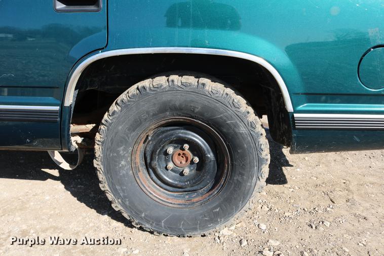 image for item DB6568 1999 Chevrolet Tahoe SUV