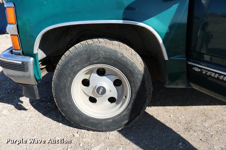 image for item DB6568 1999 Chevrolet Tahoe SUV