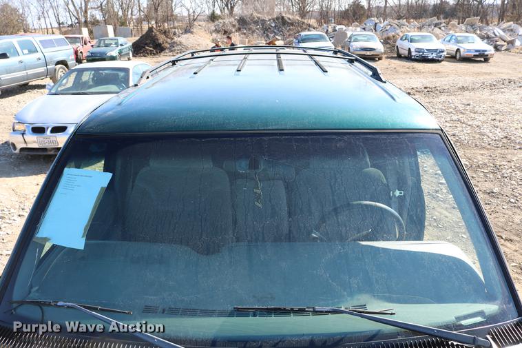 image for item DB6568 1999 Chevrolet Tahoe SUV