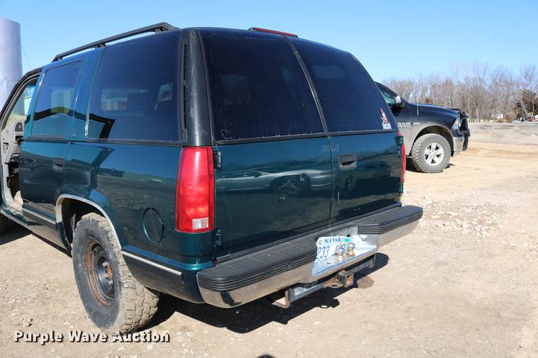 image for item DB6568 1999 Chevrolet Tahoe SUV