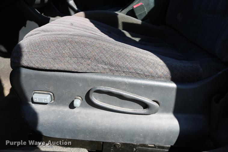 image for item DB6569 2001 Pontiac Grand Prix