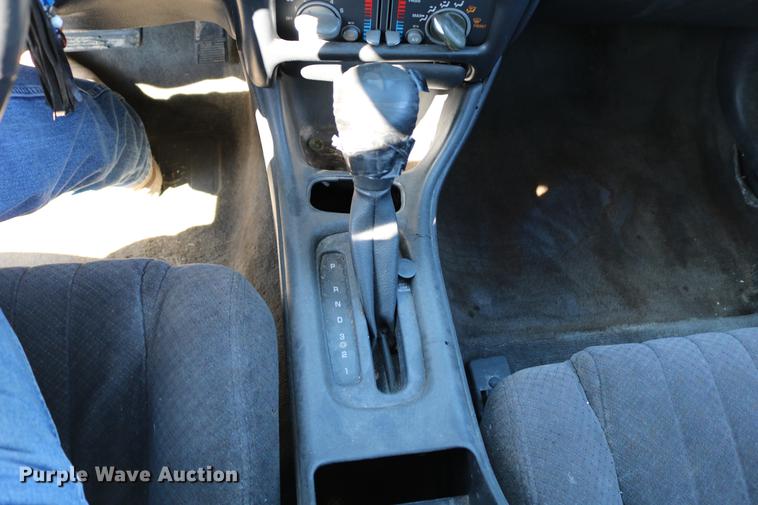 image for item DB6569 2001 Pontiac Grand Prix