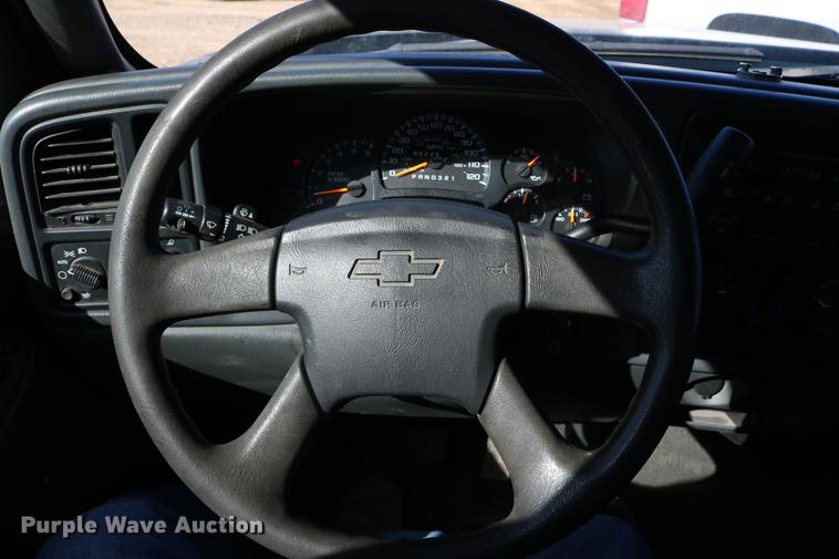 image for item DB6570 2006 Chevrolet Silverado 1500 Crew Cab pickup truck