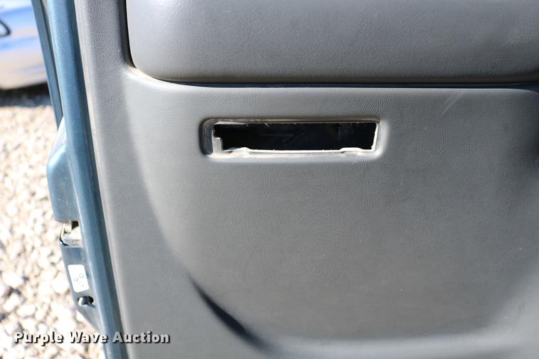 image for item DB6570 2006 Chevrolet Silverado 1500 Crew Cab pickup truck