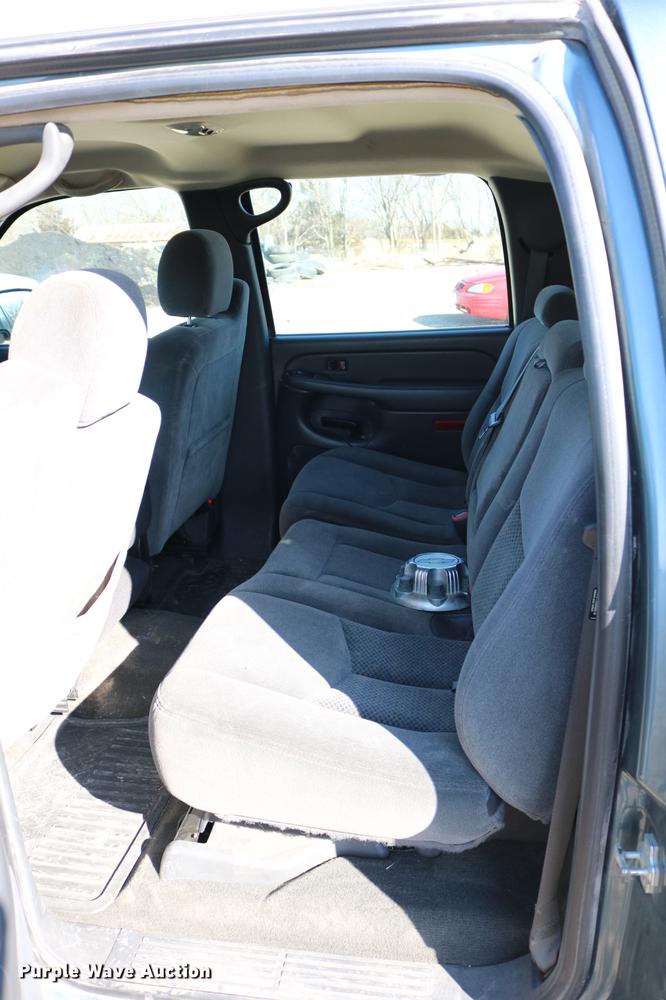 image for item DB6570 2006 Chevrolet Silverado 1500 Crew Cab pickup truck