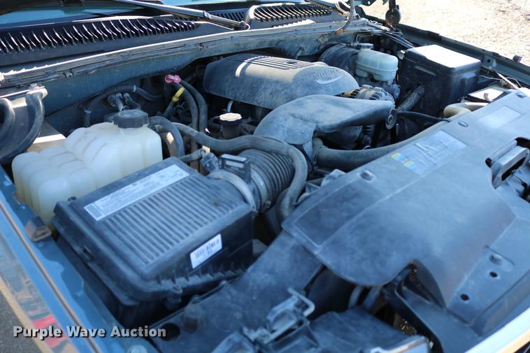 image for item DB6570 2006 Chevrolet Silverado 1500 Crew Cab pickup truck