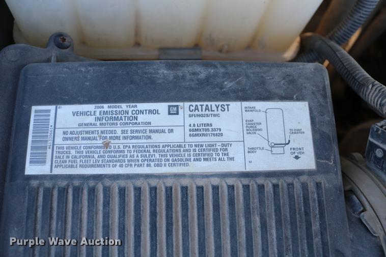 image for item DB6570 2006 Chevrolet Silverado 1500 Crew Cab pickup truck