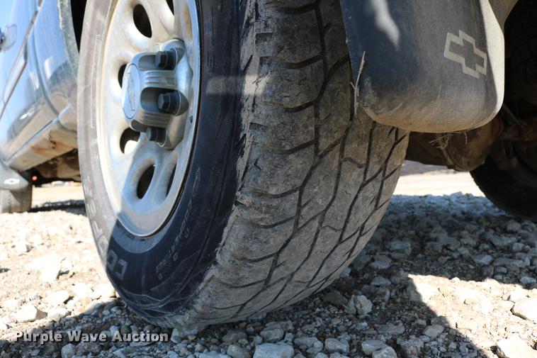 image for item DB6570 2006 Chevrolet Silverado 1500 Crew Cab pickup truck