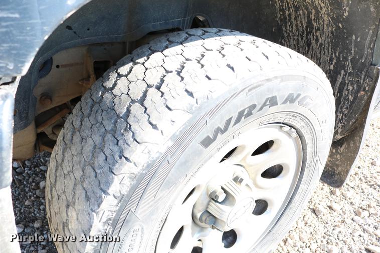 image for item DB6570 2006 Chevrolet Silverado 1500 Crew Cab pickup truck