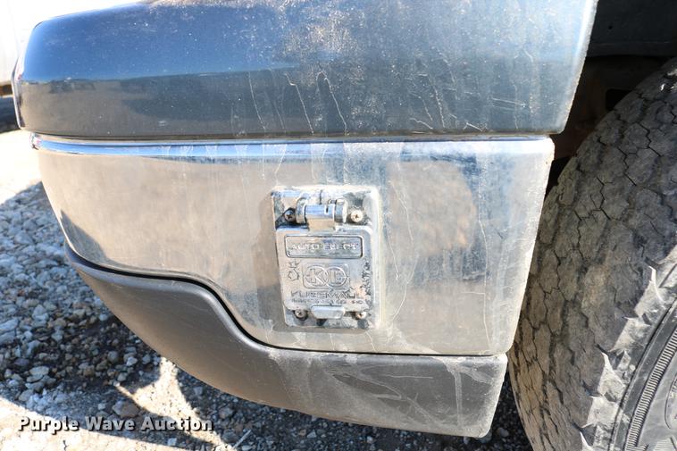 image for item DB6570 2006 Chevrolet Silverado 1500 Crew Cab pickup truck