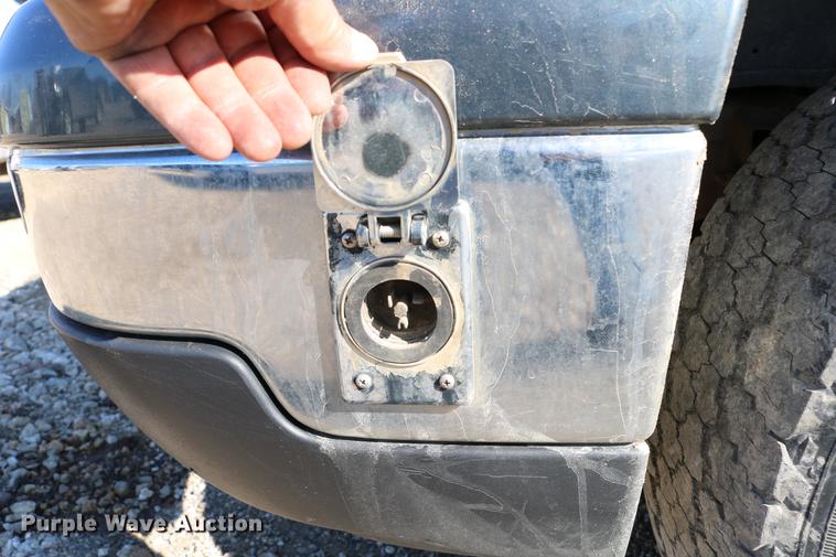 image for item DB6570 2006 Chevrolet Silverado 1500 Crew Cab pickup truck