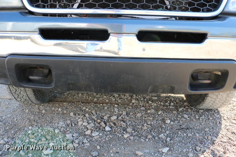 image for item DB6570 2006 Chevrolet Silverado 1500 Crew Cab pickup truck