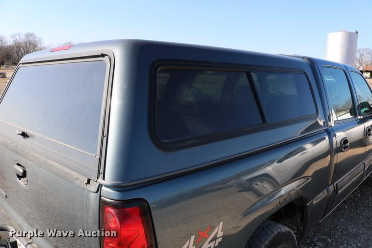 image for item DB6570 2006 Chevrolet Silverado 1500 Crew Cab pickup truck