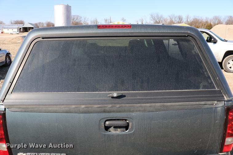 image for item DB6570 2006 Chevrolet Silverado 1500 Crew Cab pickup truck