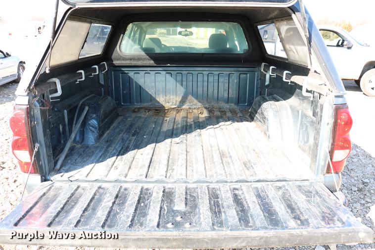 image for item DB6570 2006 Chevrolet Silverado 1500 Crew Cab pickup truck