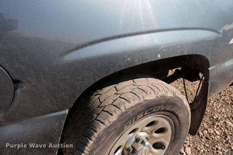 image for item DB6570 2006 Chevrolet Silverado 1500 Crew Cab pickup truck