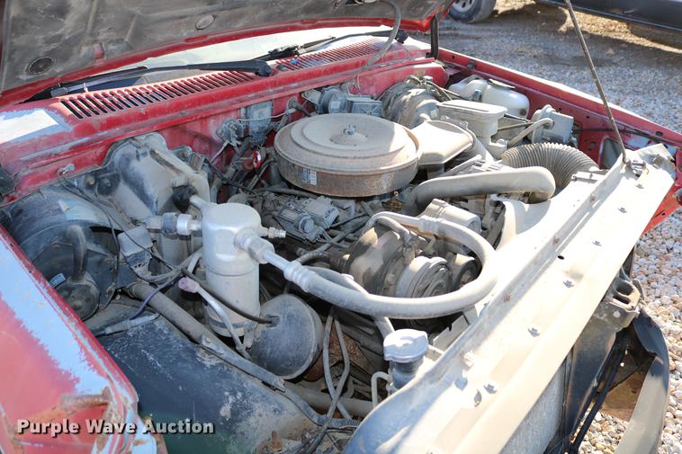 image for item DB6572 1992 GMC Sonoma Club Coupe pickup truck