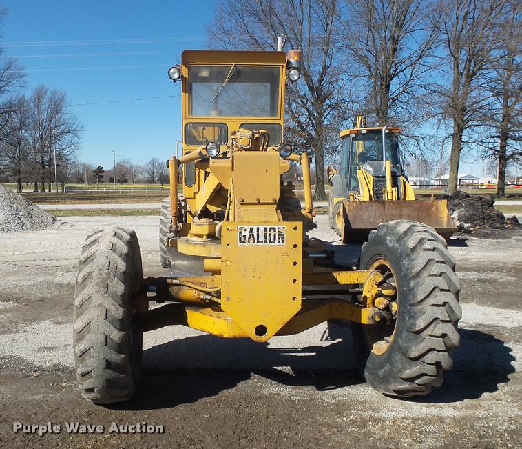 image for item DB7254 1969 Galion 104B rigid frame motor grader