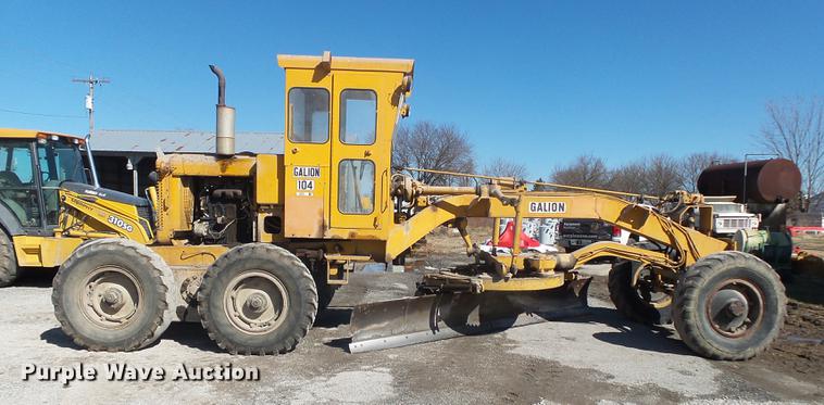 image for item DB7254 1969 Galion 104B rigid frame motor grader