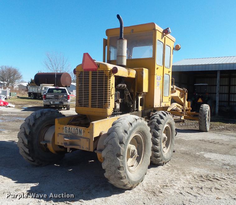 image for item DB7254 1969 Galion 104B rigid frame motor grader
