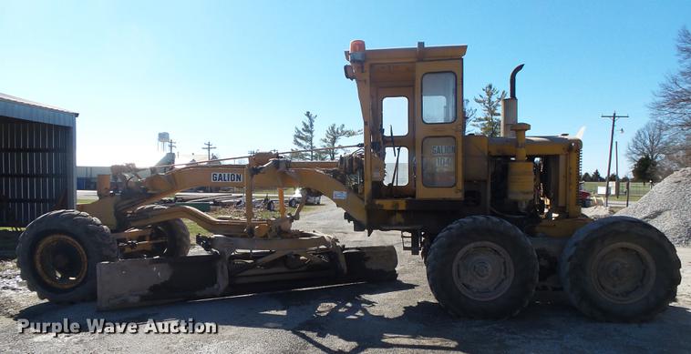 image for item DB7254 1969 Galion 104B rigid frame motor grader