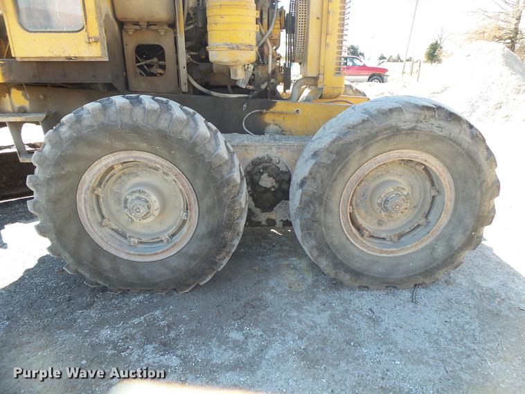 image for item DB7254 1969 Galion 104B rigid frame motor grader