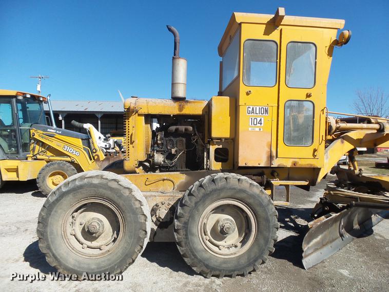 image for item DB7254 1969 Galion 104B rigid frame motor grader