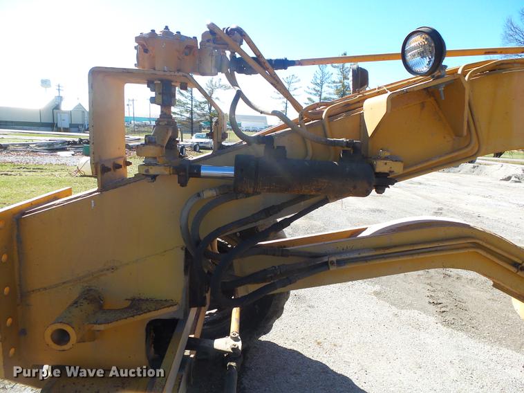 image for item DB7254 1969 Galion 104B rigid frame motor grader