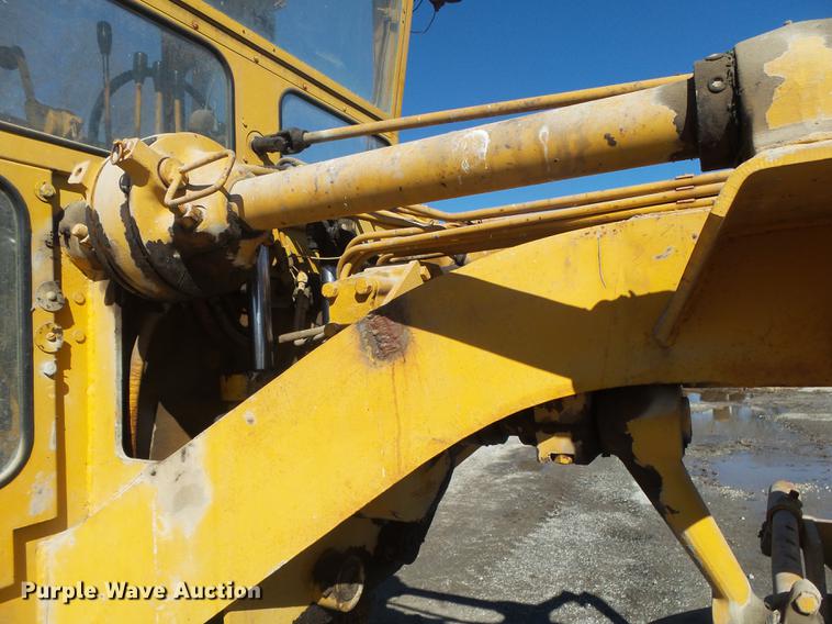 image for item DB7254 1969 Galion 104B rigid frame motor grader