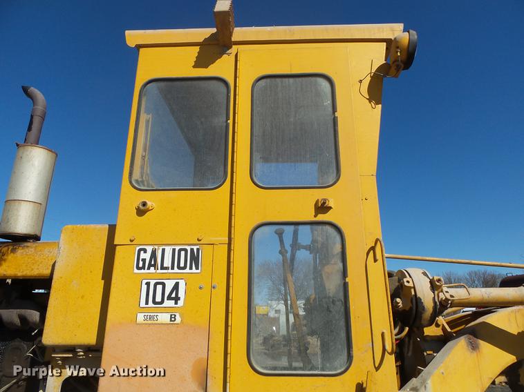 image for item DB7254 1969 Galion 104B rigid frame motor grader