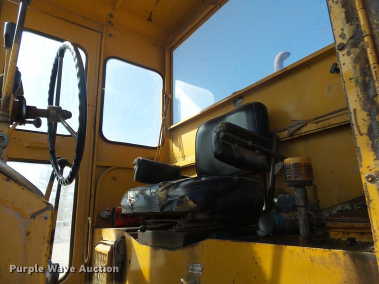 image for item DB7254 1969 Galion 104B rigid frame motor grader