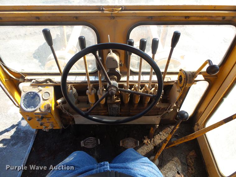 image for item DB7254 1969 Galion 104B rigid frame motor grader