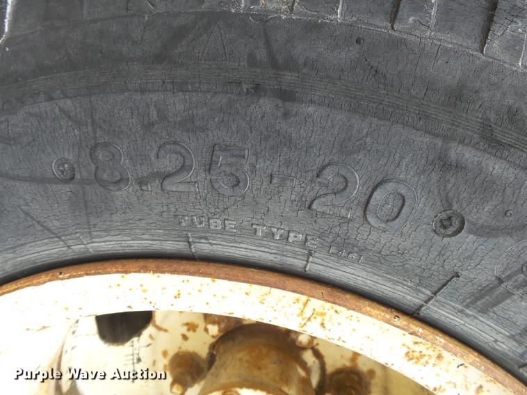 image for item DB7266 1978 Ford F600 dump truck