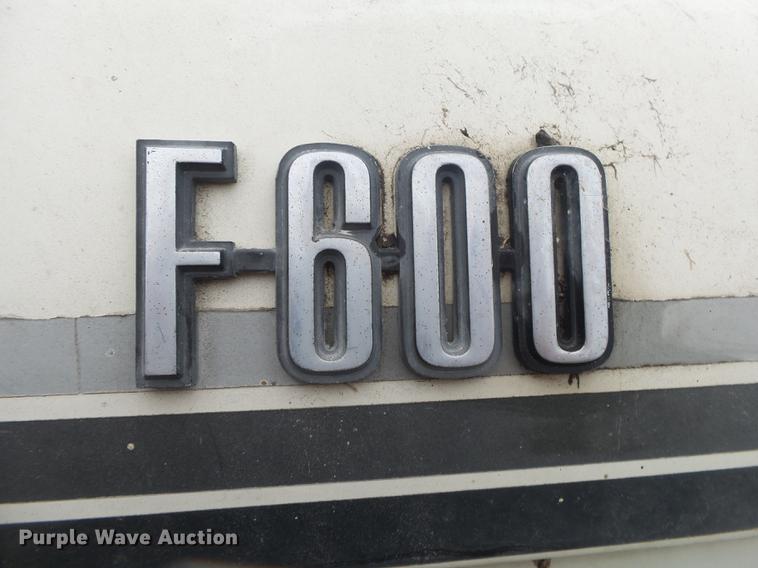 image for item DB7266 1978 Ford F600 dump truck