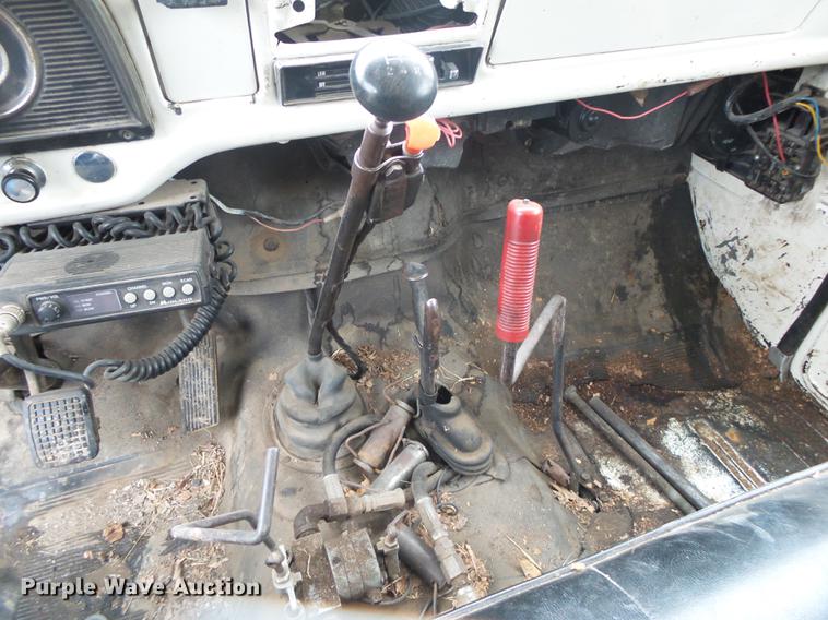 image for item DB7266 1978 Ford F600 dump truck