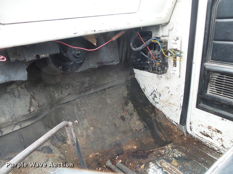 image for item DB7266 1978 Ford F600 dump truck