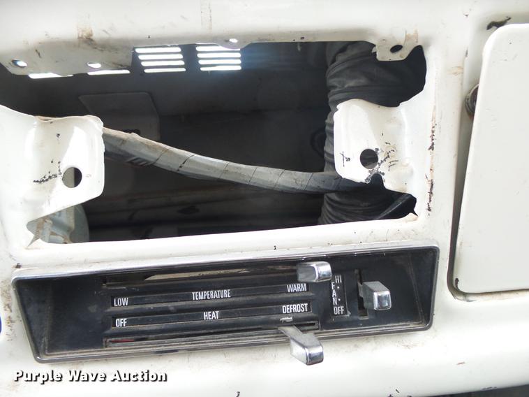 image for item DB7266 1978 Ford F600 dump truck