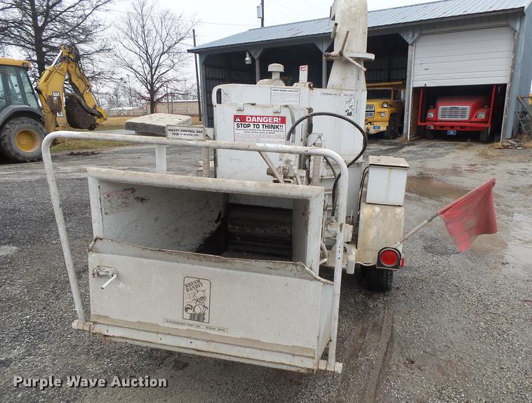 image for item DB7267 Brush Bandit 150 wood chipper