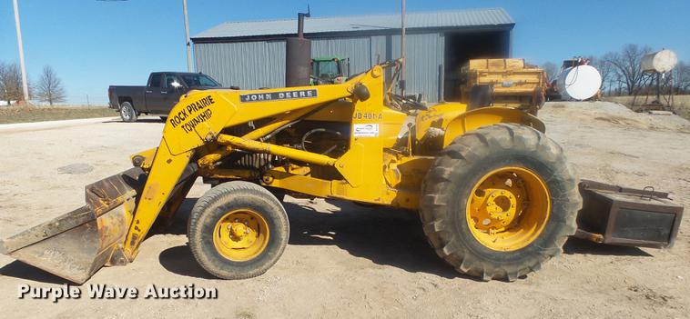 image for item DB7283 John Deere 401J tractor