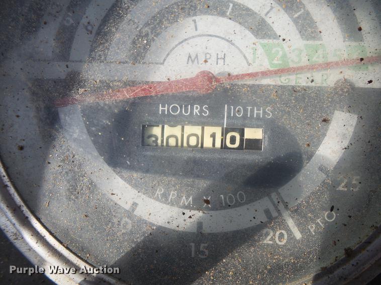 image for item DB7283 John Deere 401J tractor