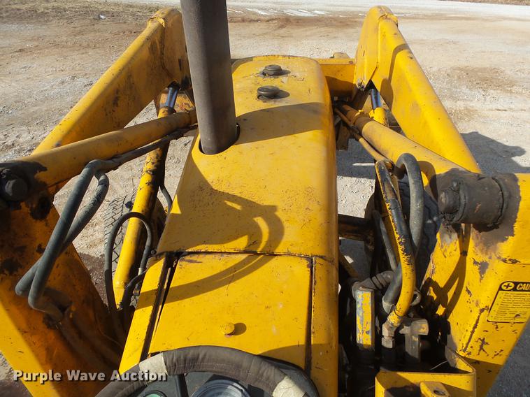 image for item DB7283 John Deere 401J tractor