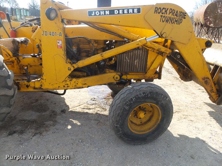 image for item DB7283 John Deere 401J tractor