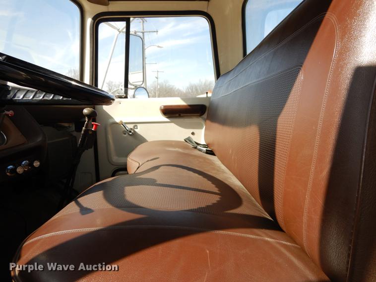 image for item DC0270 1979 Ford 800 truck cab and chassis