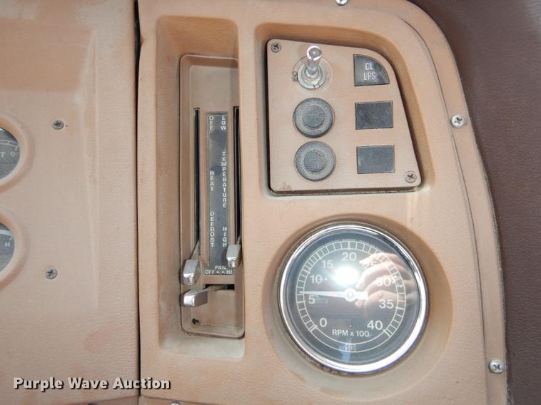 image for item DC0270 1979 Ford 800 truck cab and chassis