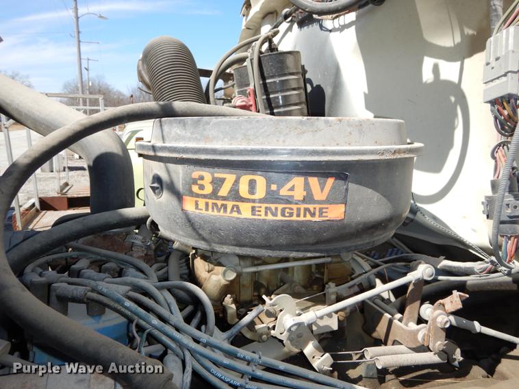 image for item DC0270 1979 Ford 800 truck cab and chassis