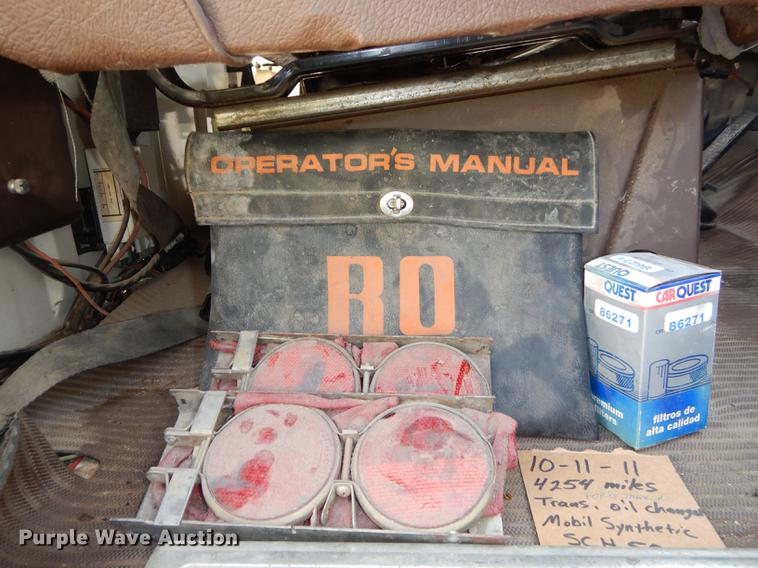 image for item DC0270 1979 Ford 800 truck cab and chassis