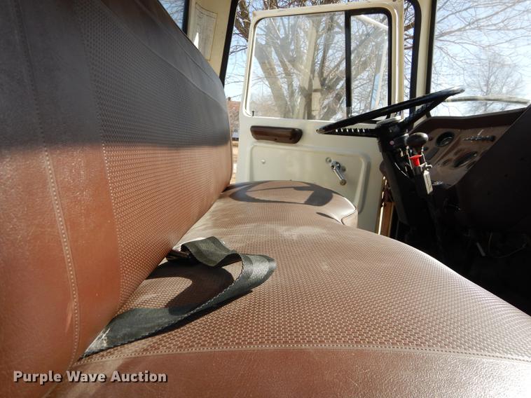 image for item DC0270 1979 Ford 800 truck cab and chassis