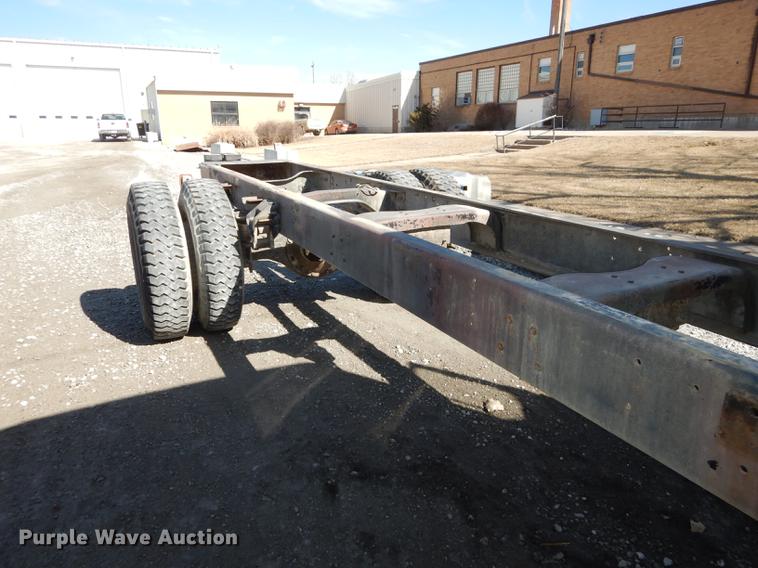 image for item DC0270 1979 Ford 800 truck cab and chassis