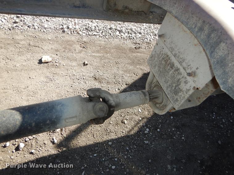 image for item DC0270 1979 Ford 800 truck cab and chassis