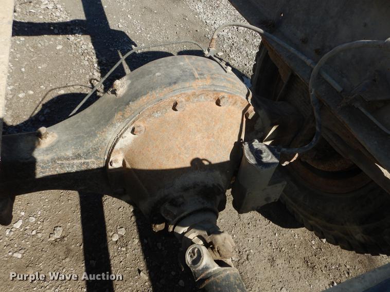 image for item DC0270 1979 Ford 800 truck cab and chassis